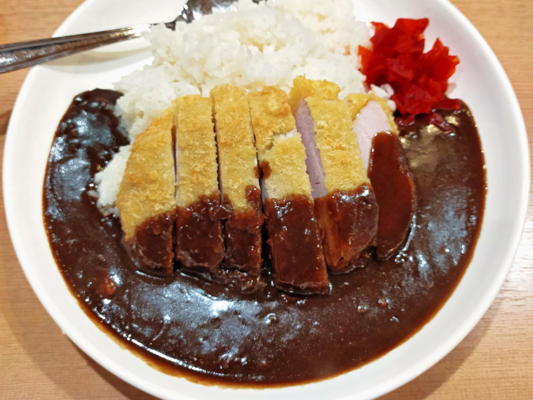 人気の「カツカレー」