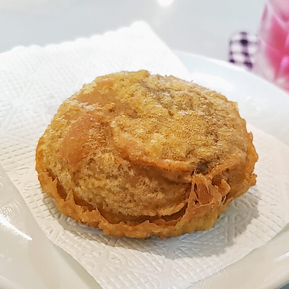 ザクっとした衣と、さらっとしたこし餡の食感も心地良いまんじゅうの天ぷら