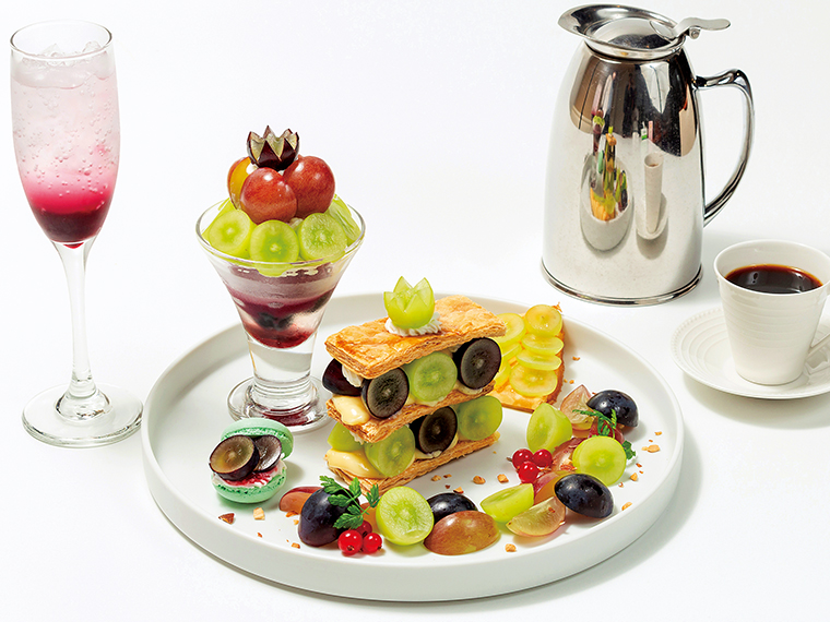 「スイーツプレート~ぶどう尽くし~」(2,300円・店内飲食税込2,530円)