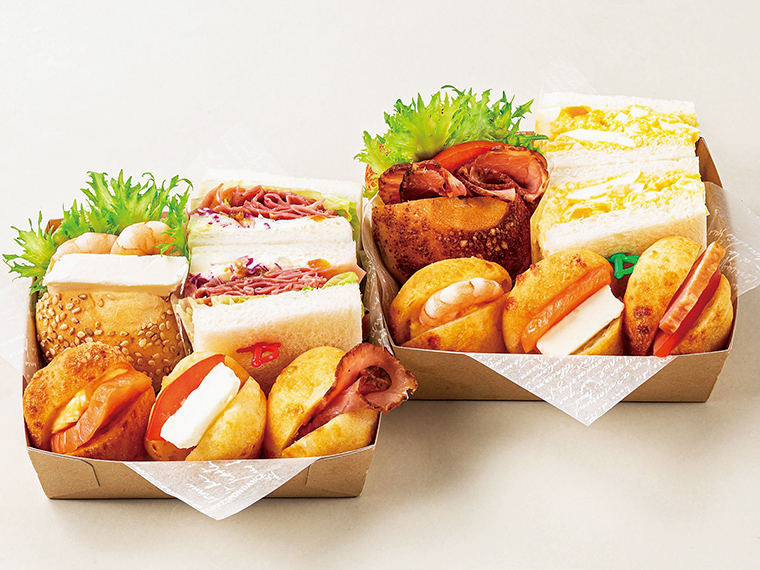 「クリスマスフランスBENTO(ジョワイユ ノエル)」1セット(2〜3人用)1,600円
