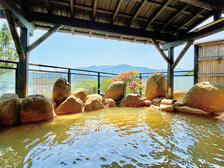 「かっぱの宿 旅館 三治郎」