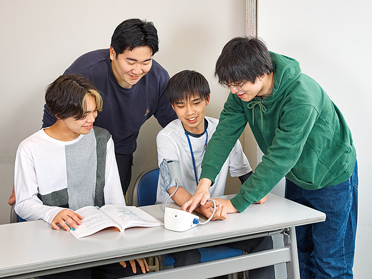 実技も踏まえながら進むので分かりやすい