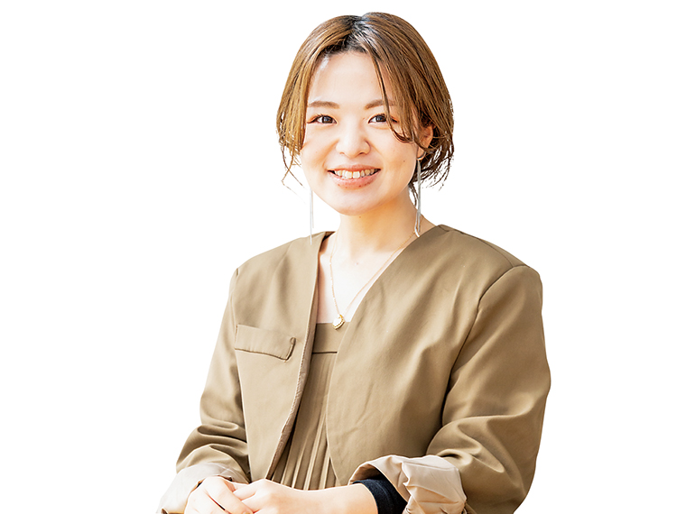「卒業後はフリーランスや業務委託、副業として活躍の幅を広げています。まずは気軽に体験レッスンへご参加ください!」とコミュニティマネージャーの鈴木 茜さん