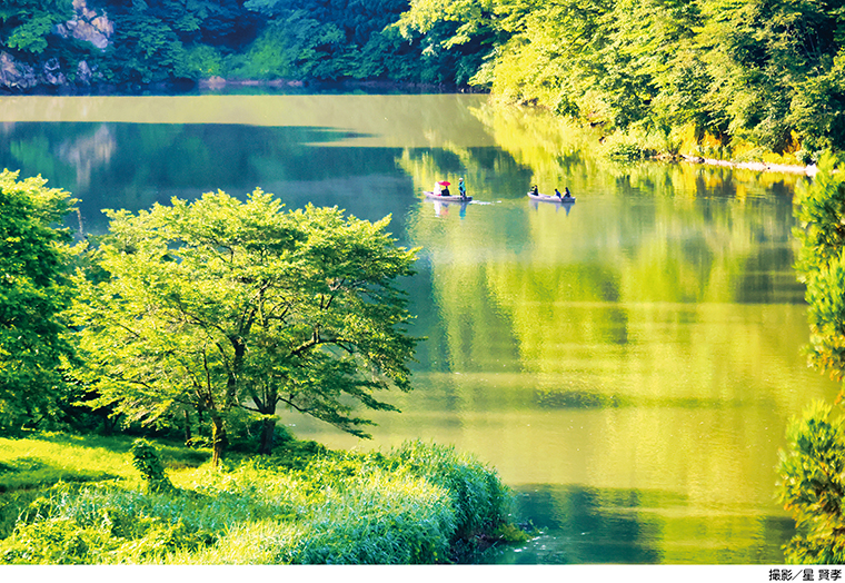 星 賢孝の奥会津だより】金山町・三更側の「霧幻地蔵」付近から