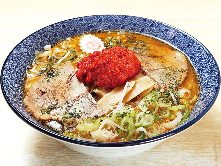 「辛味噌ラーメン」（860円）