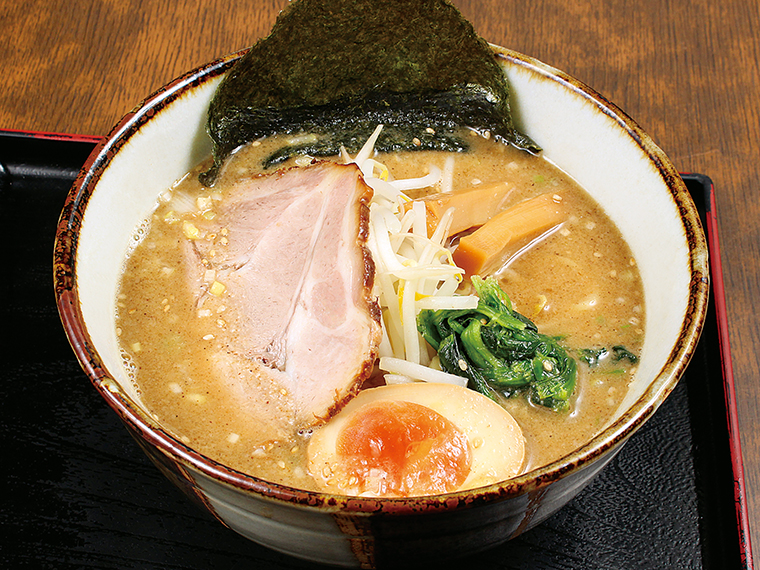 「煮干みそラーメン」（800円）