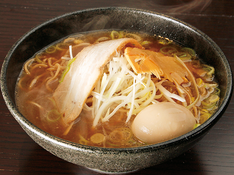 「薫風特製醤油ラーメン」(850円)※1日50食限定