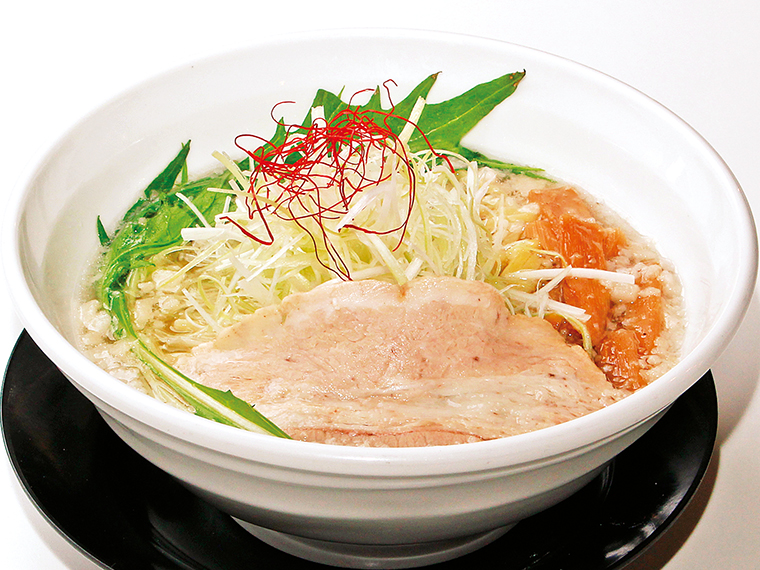 「しおらぁめん」(800円)