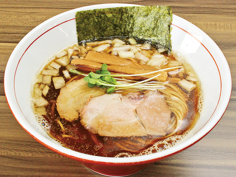 「にぼしラーメン」（880円）