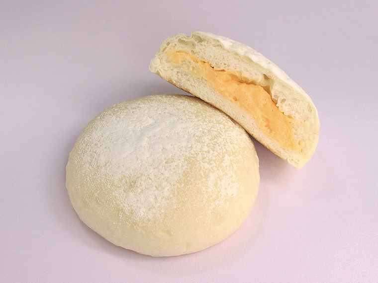 「天使の白パン」(155円)