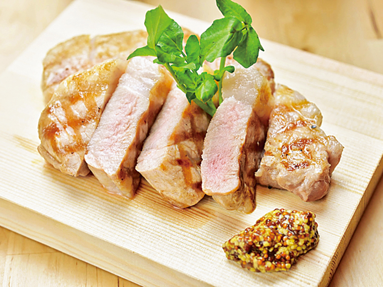 トンテキなど県産ブランド豚肉4種を食べ比べ