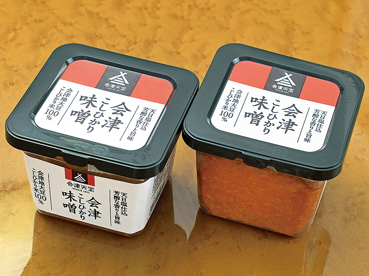 「会津こしひかり味噌」（1,215円）。芳醇な香りとうまみの高級味噌