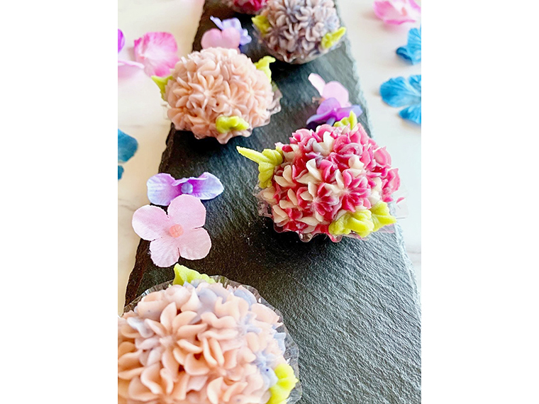 香花恩-kakaon-の「あんこのお花絞り出張体験レッスン in サンライフ福島」