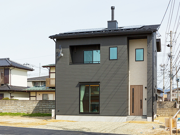 F-ZEH基準の高性能住宅で、使用エネルギーを抑えた省エネ住宅