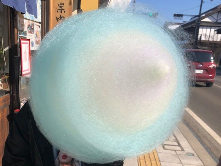 【七日町観光案内所】カラフルビッグわたあめ100円引き