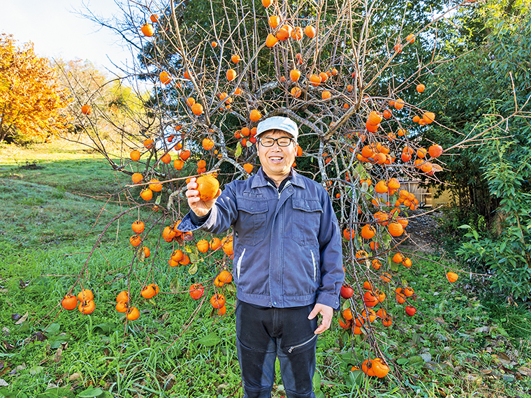 「これからも、皆さんにおいしいあんぽ柿をたくさん食べてほしい。お客様の“おいしい”という言葉が励みになっています」と話す佐藤さん