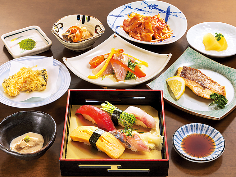 日によって、肉料理や福島ならではの味も揃う