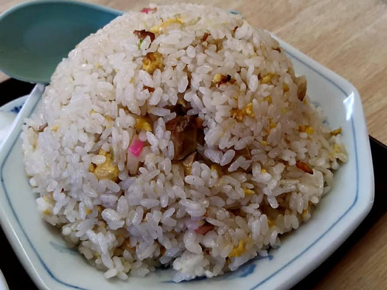 チャーハンで胃袋を埋め尽くしたいときは大盛りで。(700円+大盛り100円/部員提供)