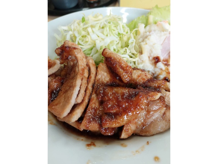 「ロース焼肉定食」(1,100円/部員提供)