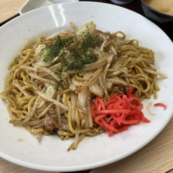 「ソース焼きそば」(650円/部員提供)