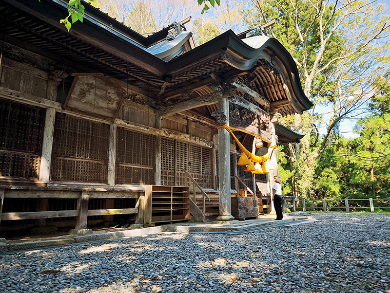 二本松市指定文化財の本殿・拝殿。寛政12年(1800年)4月に竣工となり遷宮を行った