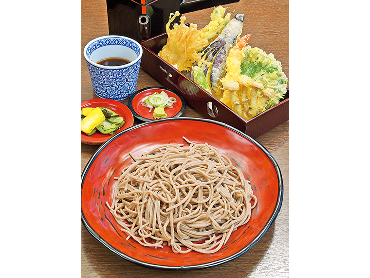 「天ざるそば」（1,350円）