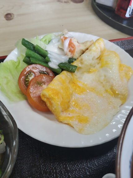 まるで黄金の羽衣。玉子焼きがうれしい