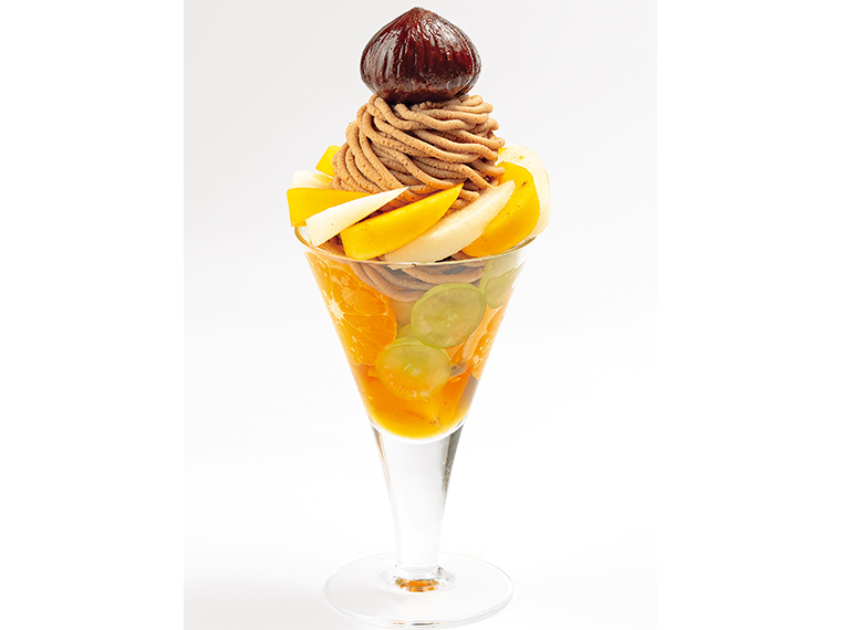 「和栗ほうじ茶モンブランパフェ」(2,000円・店内飲食税込2,200円)※2025年11月16日(日)まで