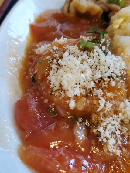 粉チーズやブラックペッパーでチューニングできるのが楽しい