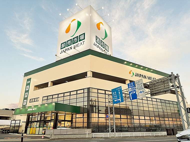 関東人気スーパーが福島県初上陸！駐車場は4階まである