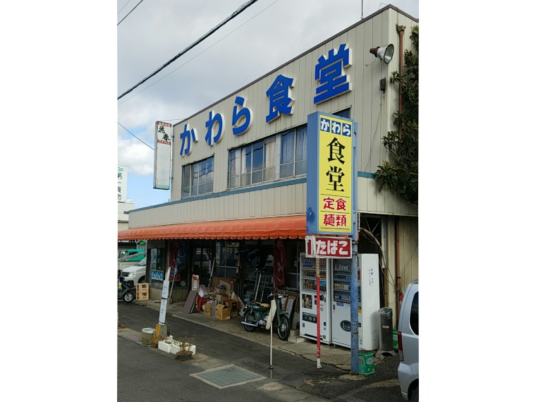 改装前の情緒溢れる大衆食堂な佇まい