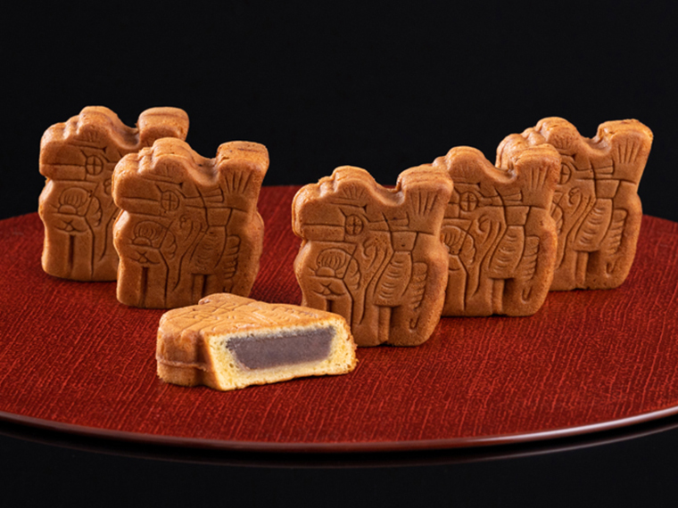 「焼餅菓子 三春駒（こしあん）」（1個119円）※全店で販売