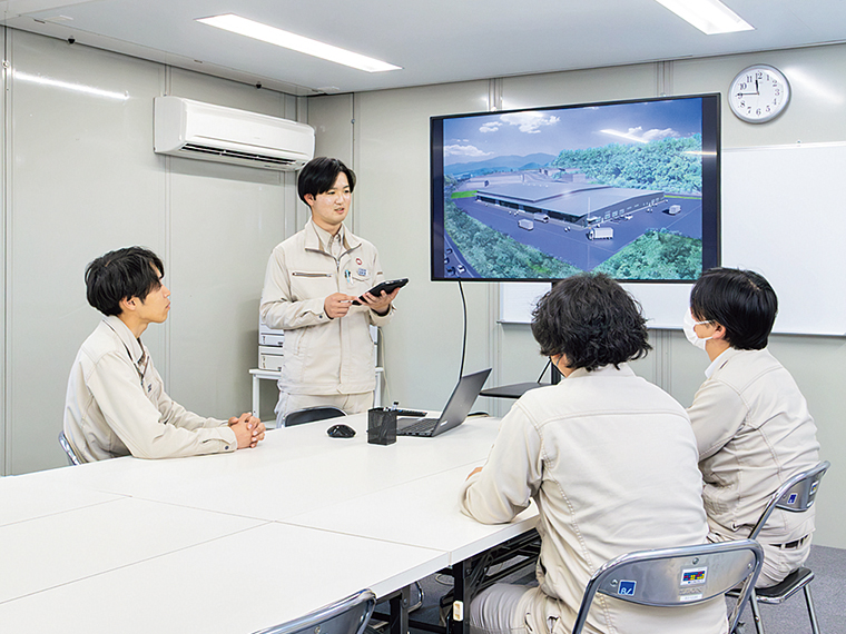 社内のDX化を推進し、最新の技術を積極的に導入。デジタル技術を活用し、業務の効率化と品質向上に取り組んでいる