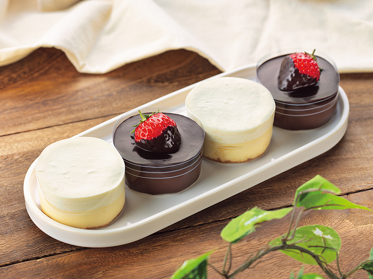 「喜多方ベリーショコラと月のフロマージュ（各2個セット）」（2,500円）【月光［喜多方市］】