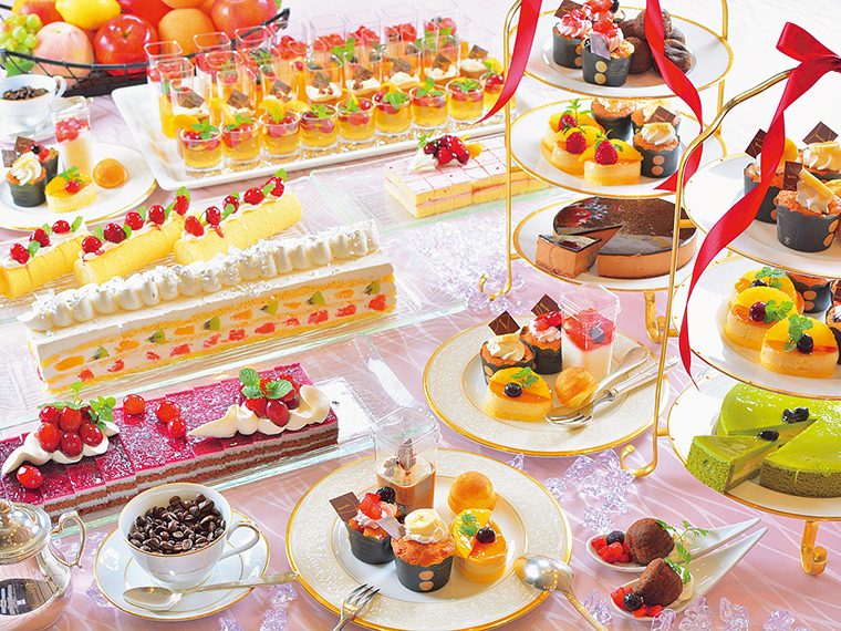 「スイーツ＆ブランチ ビュッフェ」は、90分ケーキ食べ放題にドリンクバー付き