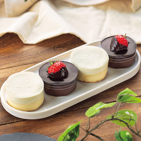 「喜多方ベリーショコラと月のフロマージュ（各2個セット）」（2,500円）【月光（つきのひかり）［喜多方市］】