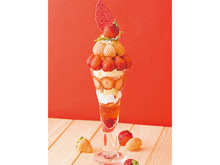 「淡雪とあまおういちごのパフェ」（1,830円・店内飲食税込2,013円）※2026年4月23日（木）まで