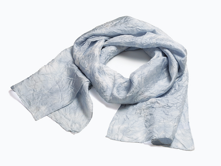 「＜ケース入り＞川俣シルク ツイルストール（小）」（5,720円）【斎脩絹織物［川俣町］】