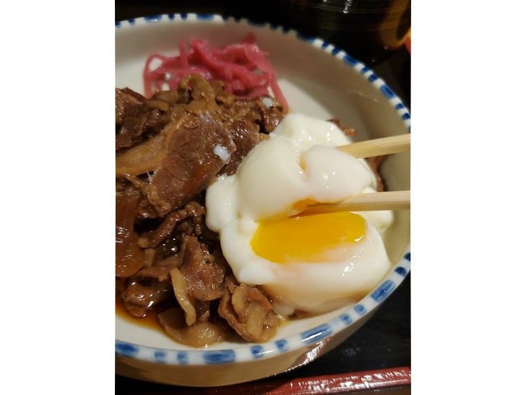 いつまでも口中に留めておきたいくらい！牛皿＆ラジウム卵は追加必須アイテム