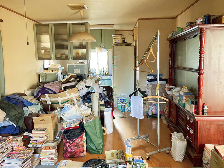 “ゴミ屋敷”の状態が続いた家もプロにお任せ。特殊清掃で元に近い状態に戻してくれる