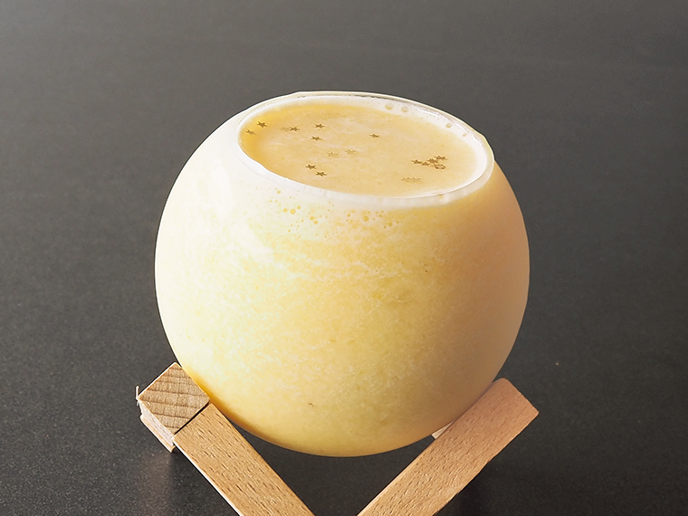 「満月フローズン（ゴールドムーン）」（880円）