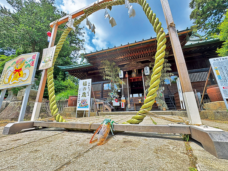 オリジナルの御朱印や、須賀川市ならではのウルトラマンのお守りなど授与品も豊富