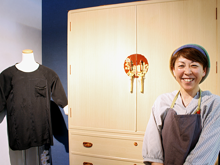 店主の青木加恵さん。「猪苗代駅前のコミュニティづくりを、このカフェから始めていきたいです」と話す