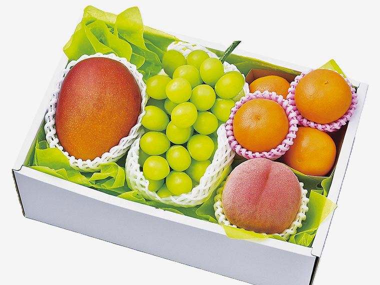 「夏の贈り物 フルーツギフトA」（10,000円・税込10,800円）