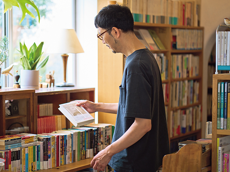 2017年に創業した店は2024年に今の場所に移転。店主が作り出す緩やかな空気感はそのまま