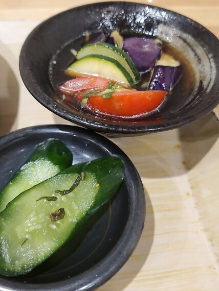 家庭的な小鉢もからだが喜ぶ味わい